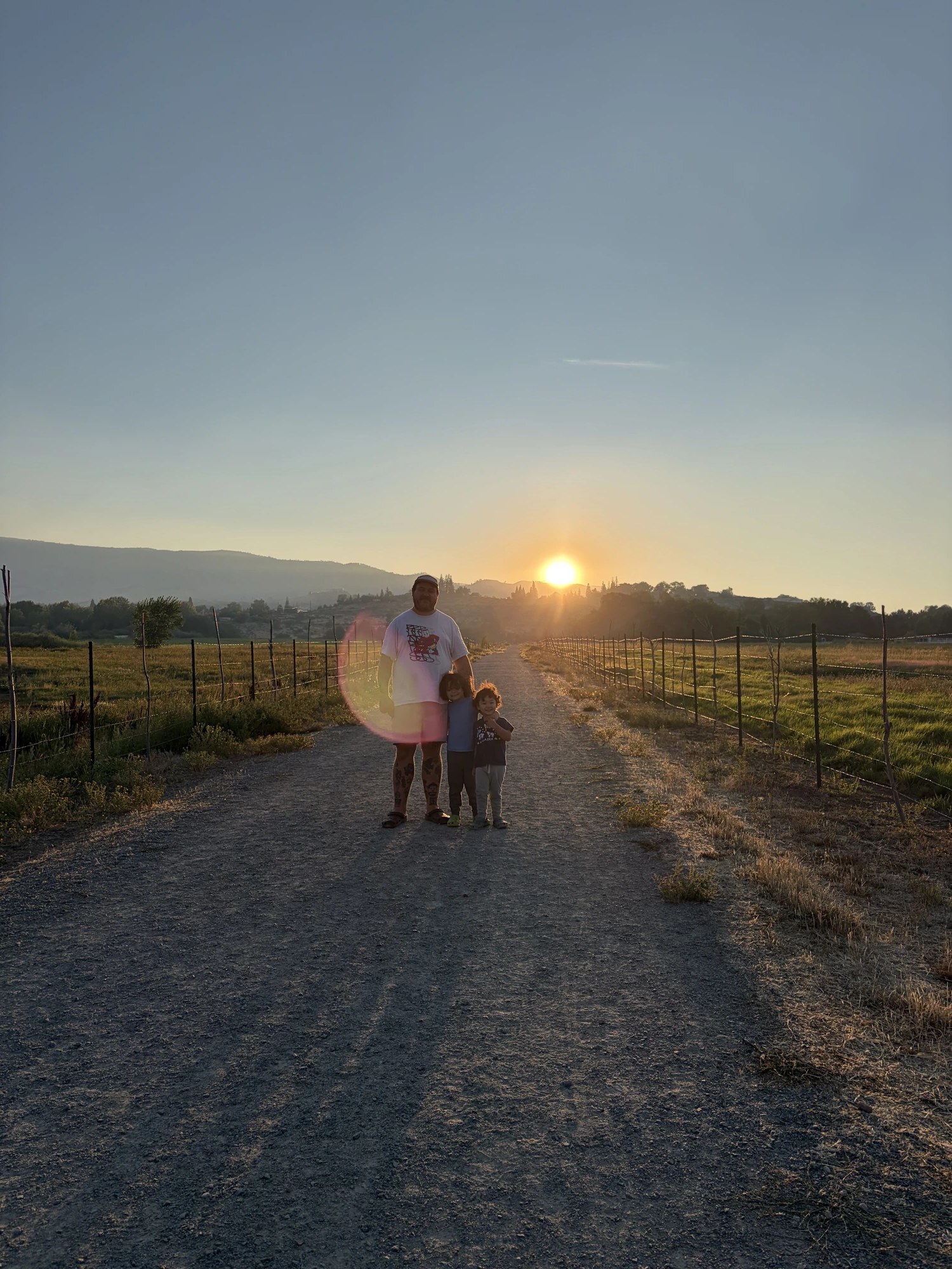 RUNRS family run at sunset